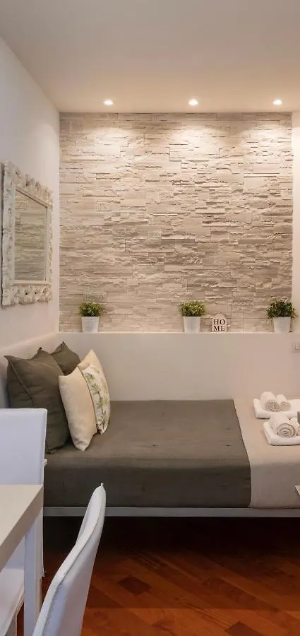 Apartment Milano via Tortona 66