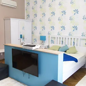 Chic And Very Appartamento Budapest